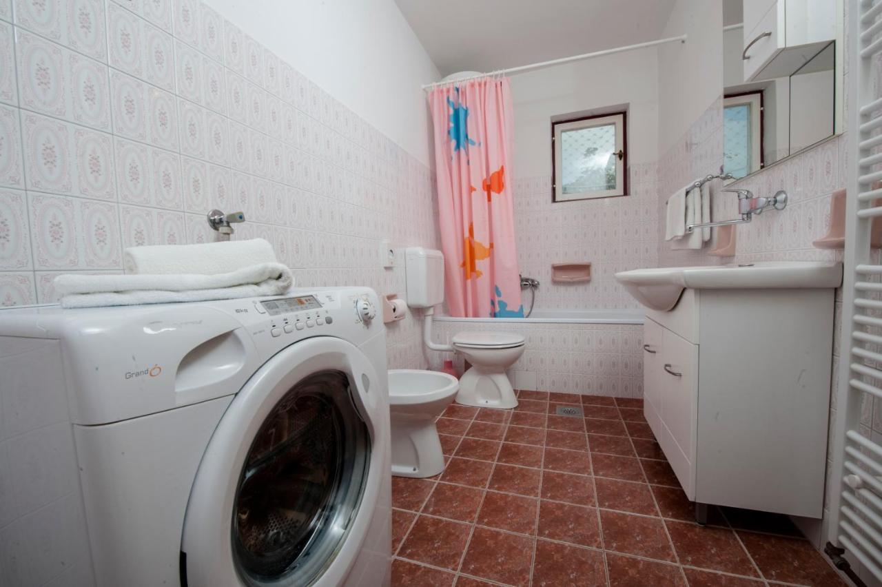 Apartments Val Mari - Laguna Ровин Екстериор снимка