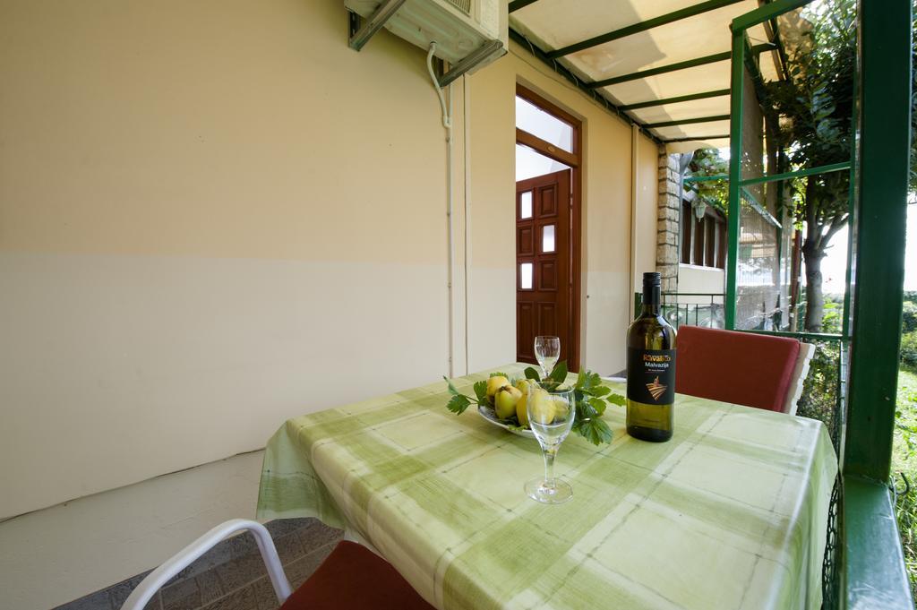 Apartments Val Mari - Laguna Ровин Екстериор снимка