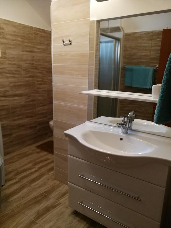 Apartments Val Mari - Laguna Ровин Екстериор снимка